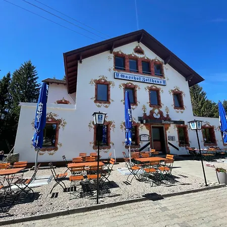 Πανσιόν Zollhaus 3*